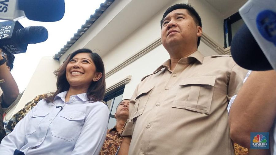 Pihak Aplikasi Wolrd